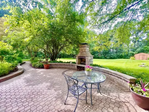 400 Bramble Lane Deer Park IL 60010