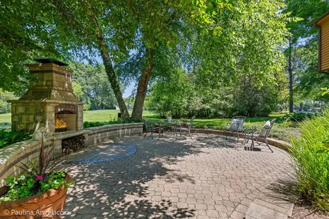 400 Bramble Lane Deer Park IL 60010