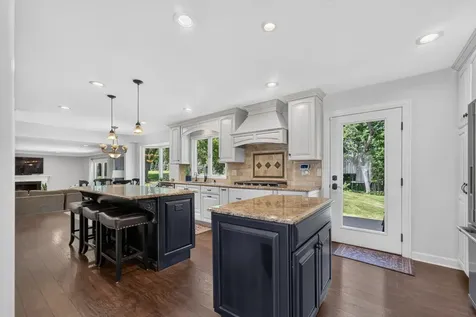 1206 Aberdeen Road Inverness IL 60067