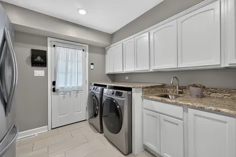 1206 Aberdeen Road Inverness IL 60067