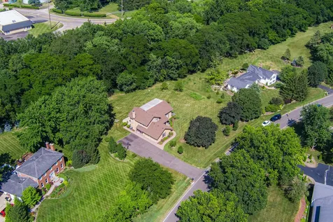 1206 Aberdeen Road Inverness IL 60067
