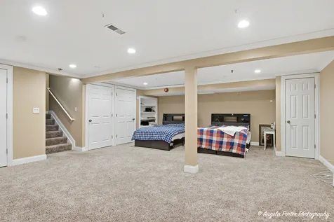 6044 Canterbury Lane Hoffman Estates IL 60192
