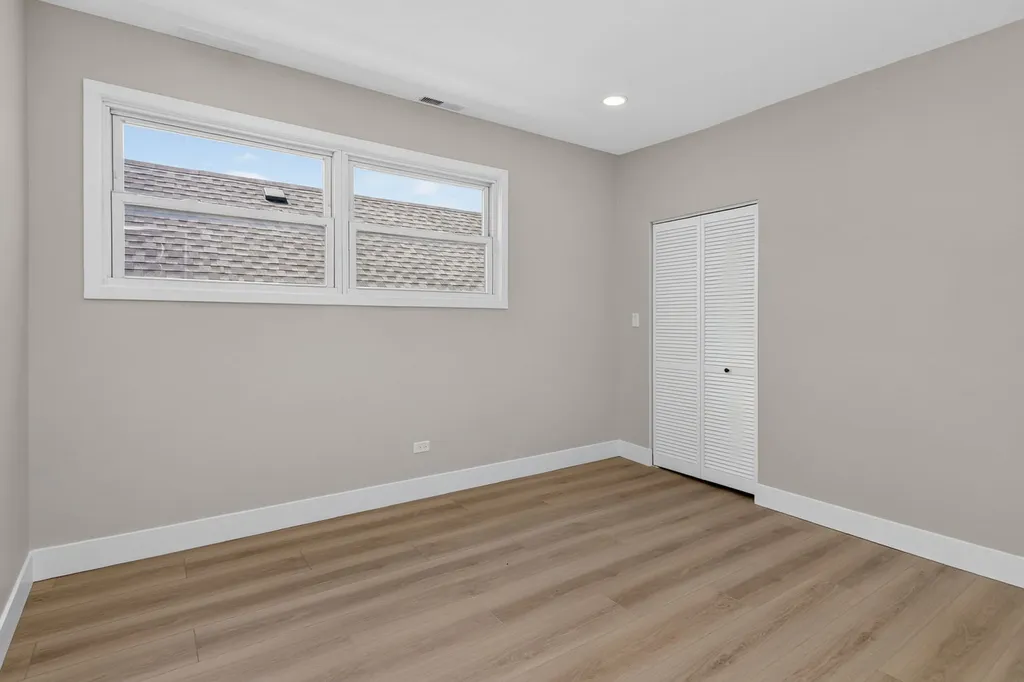 5311 West Cuyler Avenue Chicago IL 60641