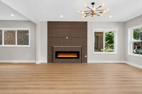 5311 West Cuyler Avenue Chicago IL 60641