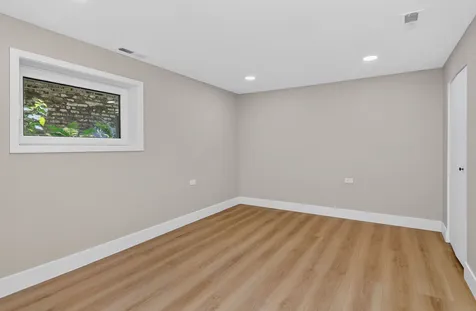 5311 West Cuyler Avenue Chicago IL 60641