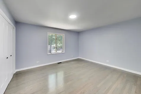 16w250 93RD Place Burr Ridge IL 60527