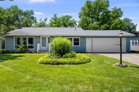 4517 5TH Street A East Moline IL 61244