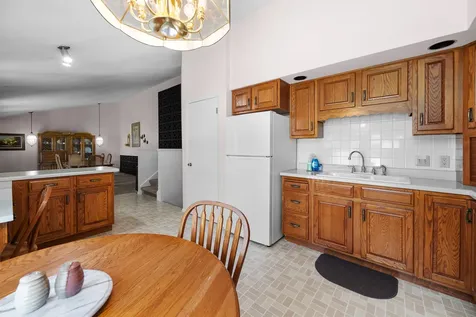4517 5TH Street A East Moline IL 61244