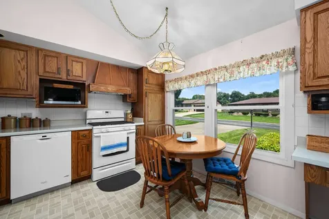 4517 5TH Street A East Moline IL 61244