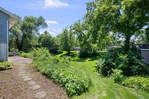 4517 5TH Street A East Moline IL 61244
