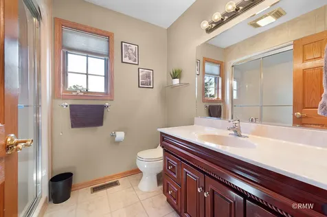 327 Miner Street Bensenville IL 60106