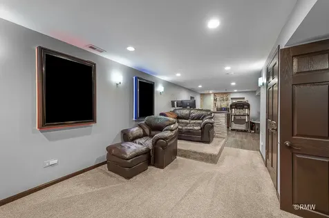 327 Miner Street Bensenville IL 60106