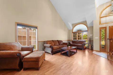 327 Miner Street Bensenville IL 60106