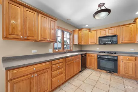 327 Miner Street Bensenville IL 60106