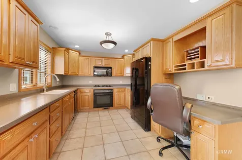 327 Miner Street Bensenville IL 60106