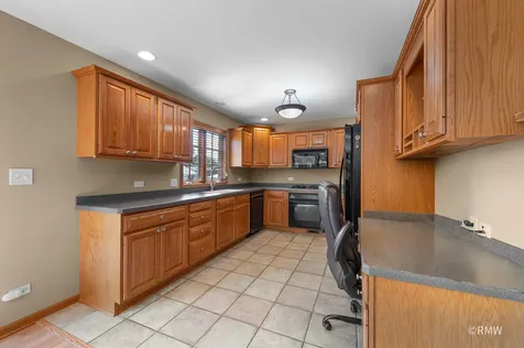 327 Miner Street Bensenville IL 60106