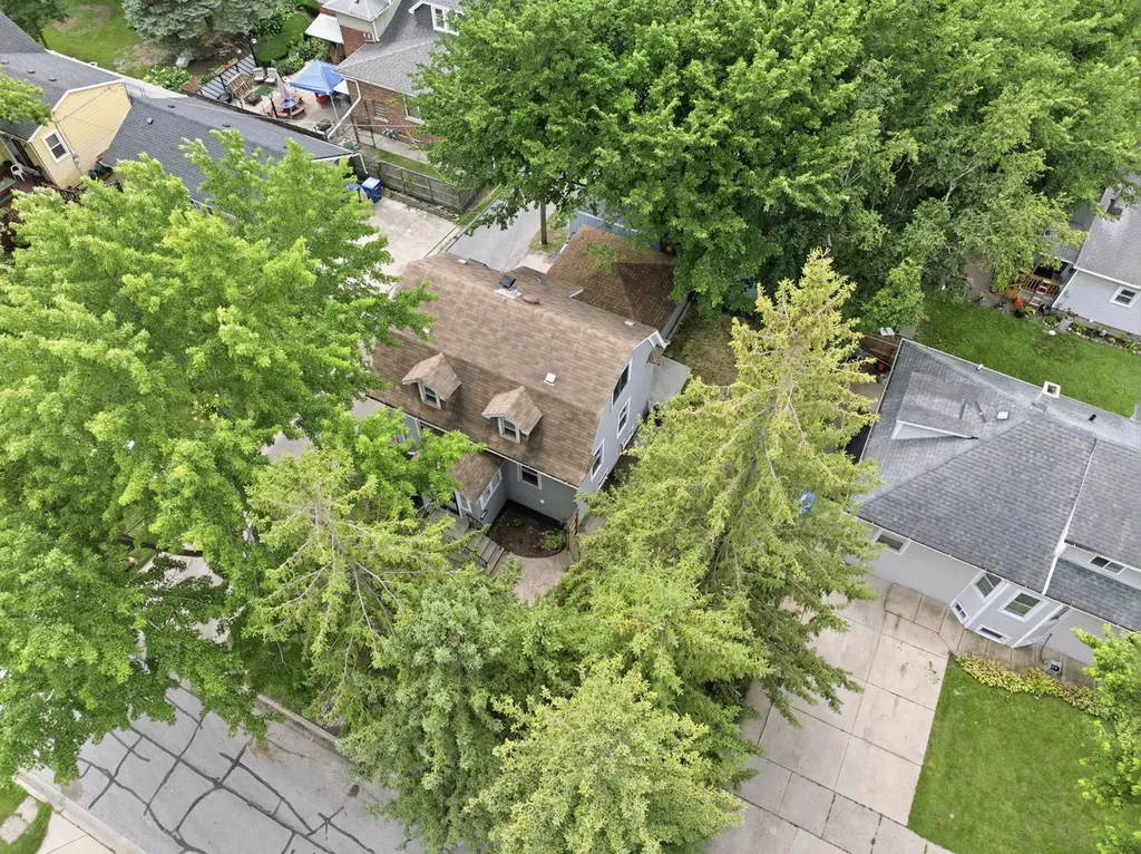 13346 Irving Avenue Blue Island IL 60406