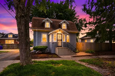 13346 Irving Avenue Blue Island IL 60406