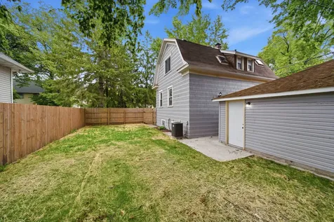 13346 Irving Avenue Blue Island IL 60406