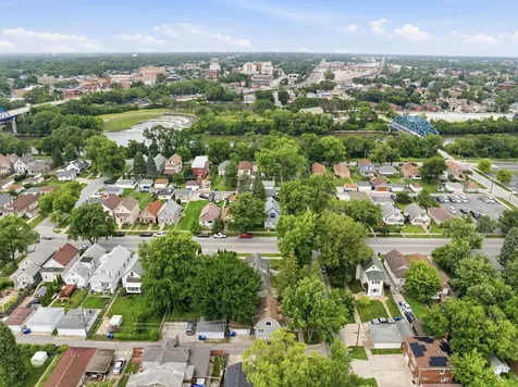 13346 Irving Avenue Blue Island IL 60406