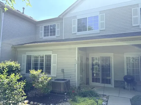 53 Braxton Lane Aurora IL 60504