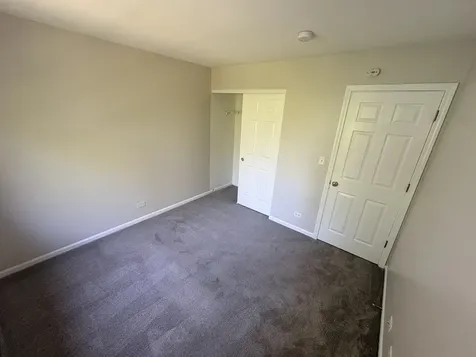 53 Braxton Lane Aurora IL 60504