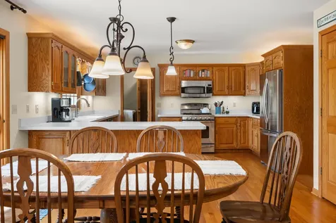 1239 Yorkshire Drive S Sycamore IL 60178