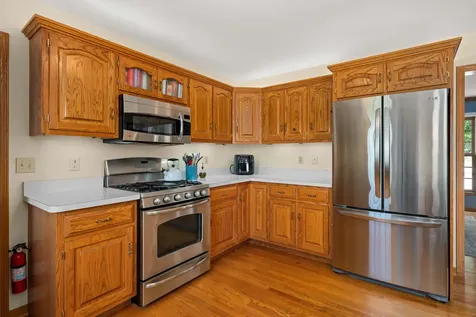 1239 Yorkshire Drive S Sycamore IL 60178