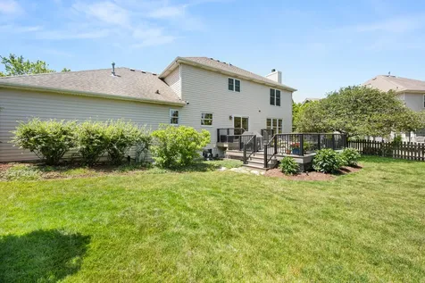 1239 Yorkshire Drive S Sycamore IL 60178