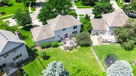 1239 Yorkshire Drive S Sycamore IL 60178