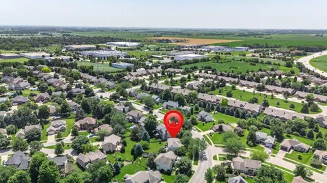 1239 Yorkshire Drive S Sycamore IL 60178