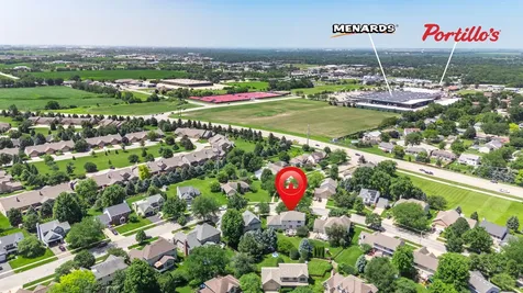 1239 Yorkshire Drive S Sycamore IL 60178