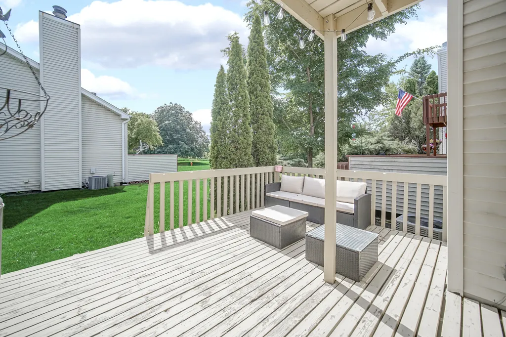 5S027 Pebble Beach Court Naperville IL 60563