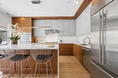1922 West Cortland Street Chicago IL 60622