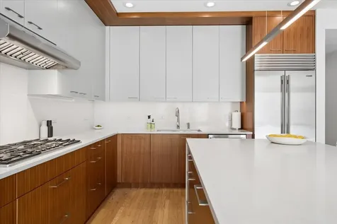 1922 West Cortland Street Chicago IL 60622