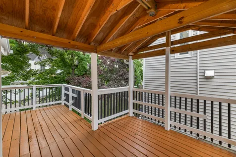 2927 North Rockwell Street Chicago IL 60618