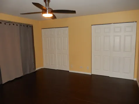 375 Woodridge Circle South Elgin IL 60177