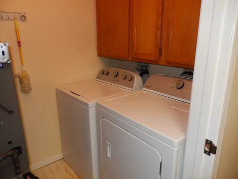 375 Woodridge Circle South Elgin IL 60177