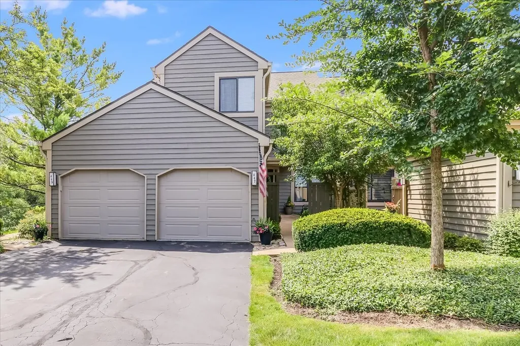 447 White Oak Lane Lake Barrington IL 60010