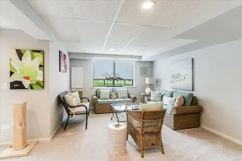 447 White Oak Lane Lake Barrington IL 60010