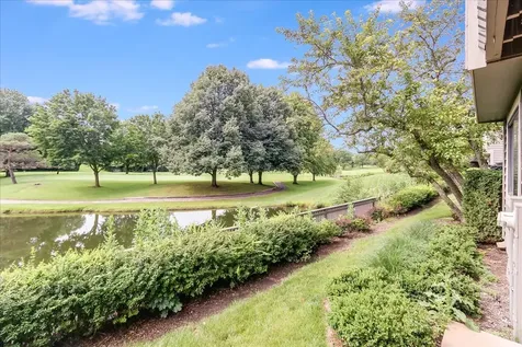 447 White Oak Lane Lake Barrington IL 60010
