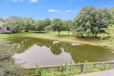447 White Oak Lane Lake Barrington IL 60010