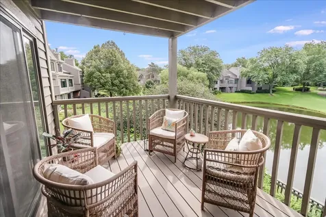 447 White Oak Lane Lake Barrington IL 60010