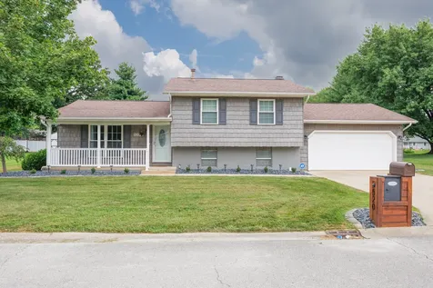 520 Cottonwood Drive Salem IL 62881