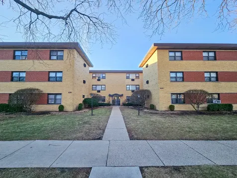 9012 Lamon Avenue Skokie IL 60077