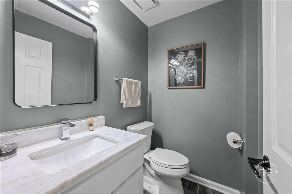530 River Front Circle Naperville IL 60540