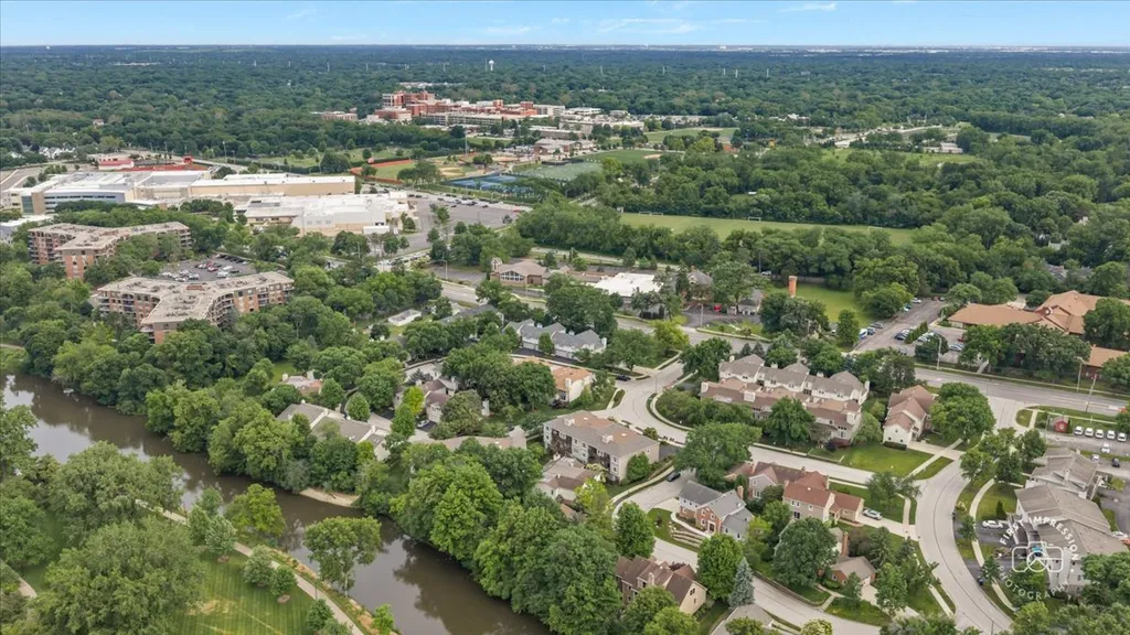 530 River Front Circle Naperville IL 60540