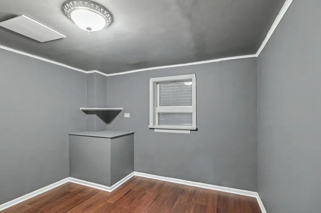 1938 Oxford Court Schaumburg IL 60194