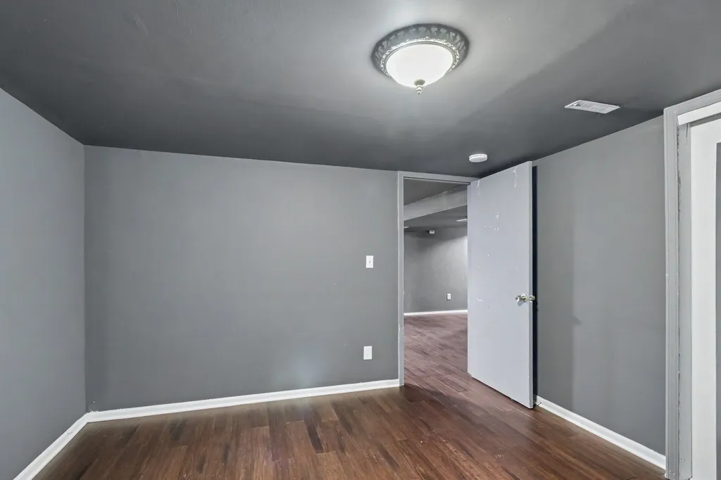1938 Oxford Court Schaumburg IL 60194