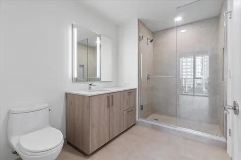 211 North Harbor Drive Chicago IL 60601